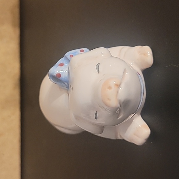 Vintage Pig Salt & Pepper Shakers - Picture 3 of 13